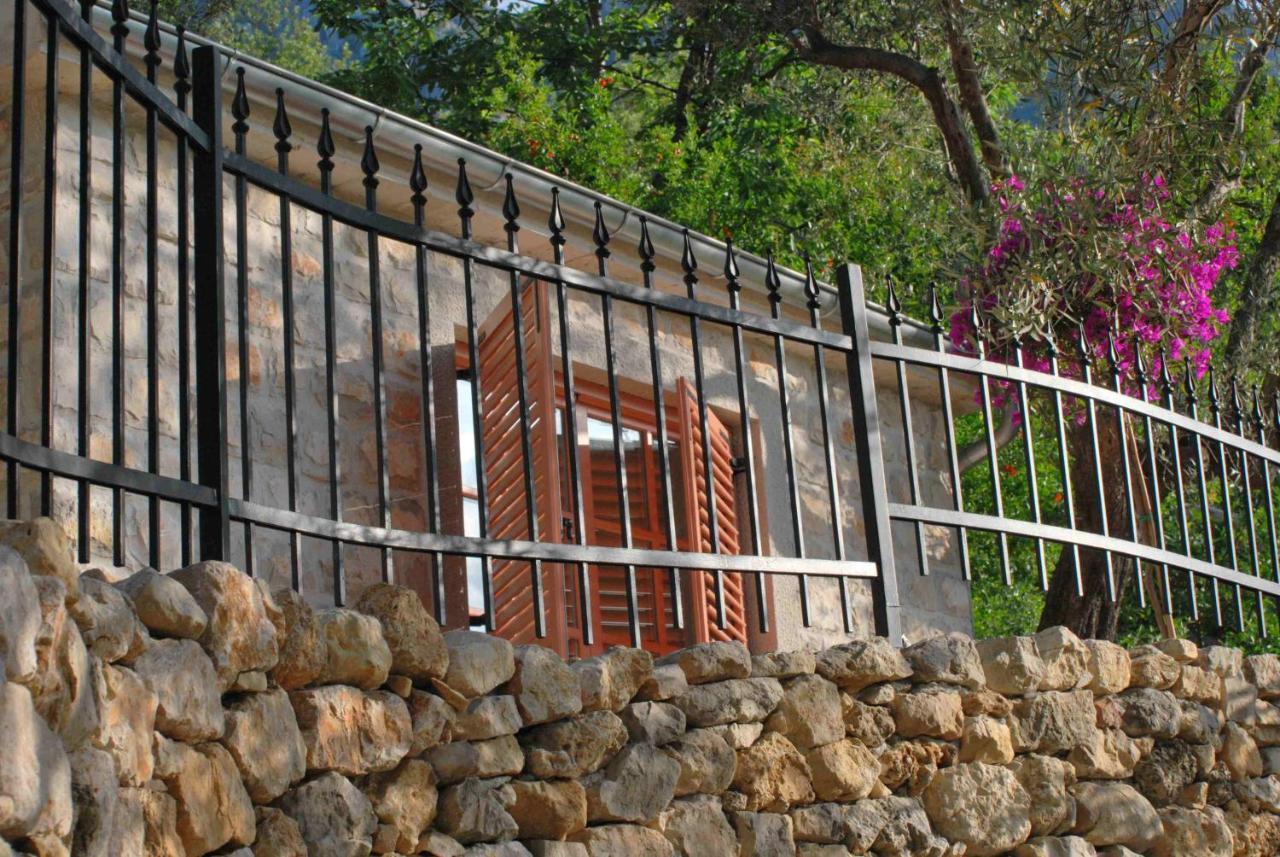 Hotel Malo Selo Herceg Novi Esterno foto
