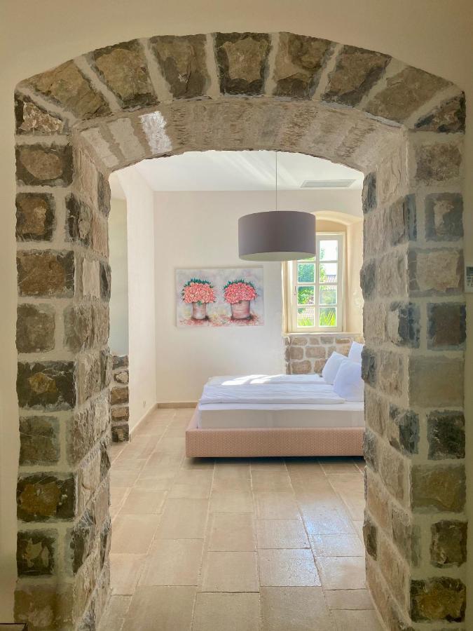 Hotel Malo Selo Herceg Novi Esterno foto